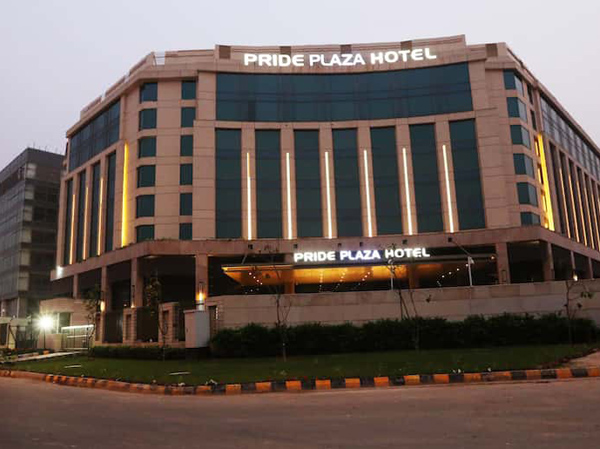 Escorts in Pride Plaza Hotel Aerocity